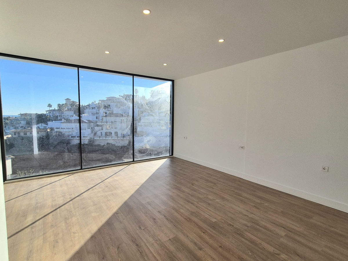 397d57433016042352baa29ea628213b - 24