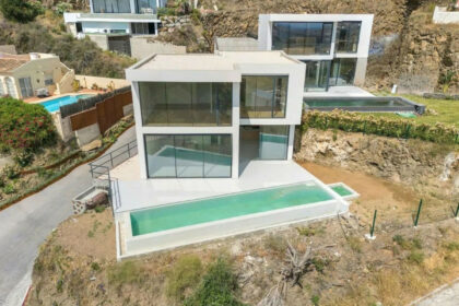 397d57433016042352baa29ea628213b - 3