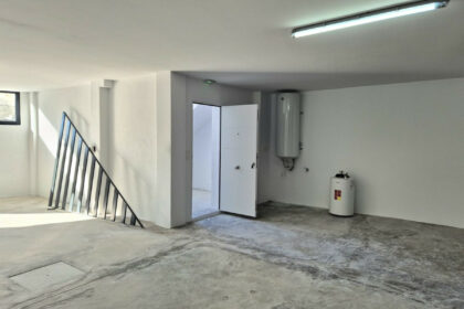 397d57433016042352baa29ea628213b - 44