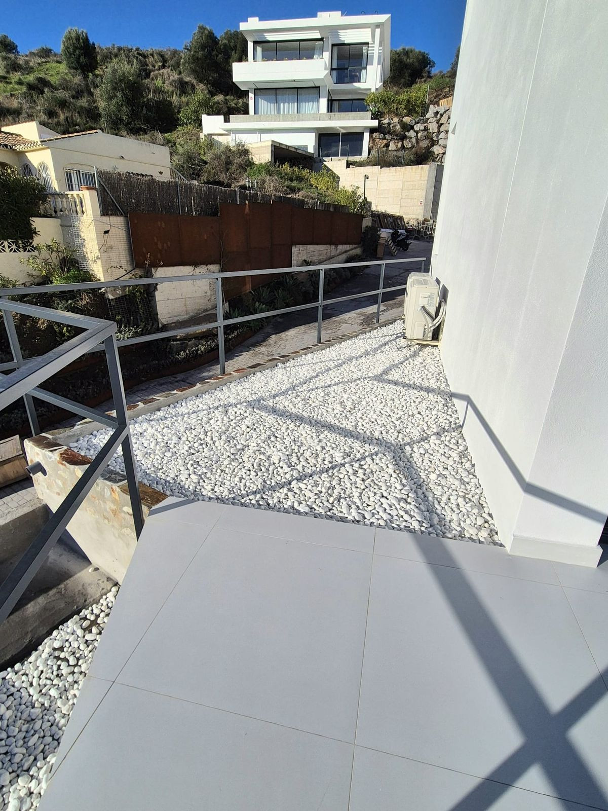 397d57433016042352baa29ea628213b - 54