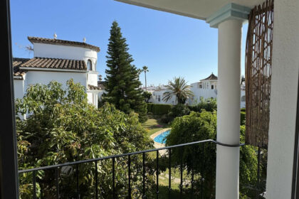 3be1dc2023615cee11653302a236c92f - 23