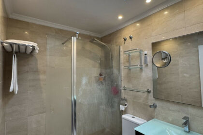 3be1dc2023615cee11653302a236c92f - 4