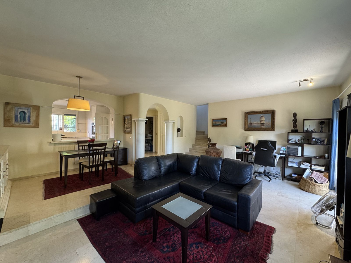 3be1dc2023615cee11653302a236c92f - 7