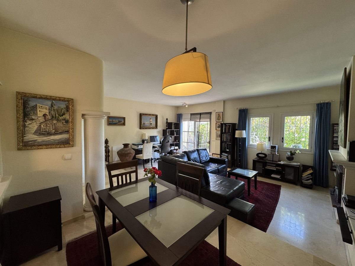 3be1dc2023615cee11653302a236c92f - 8