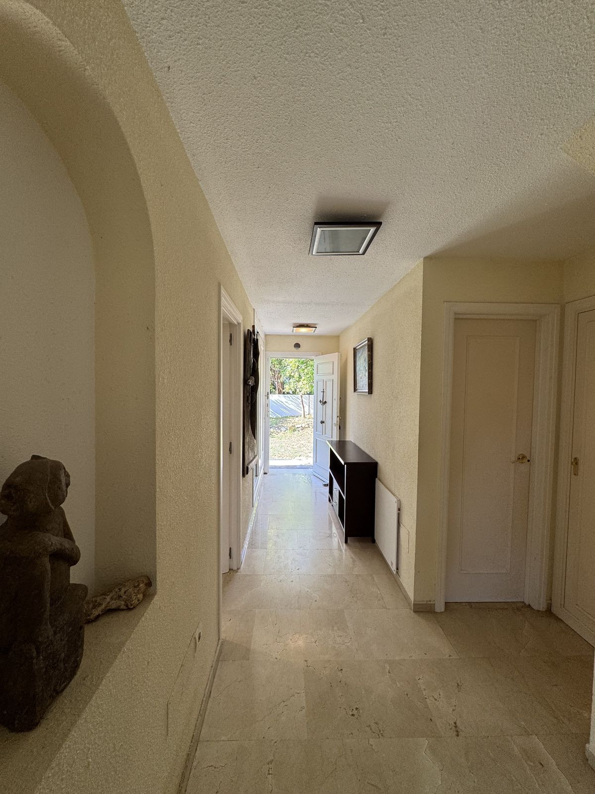 3be1dc2023615cee11653302a236c92f - 9