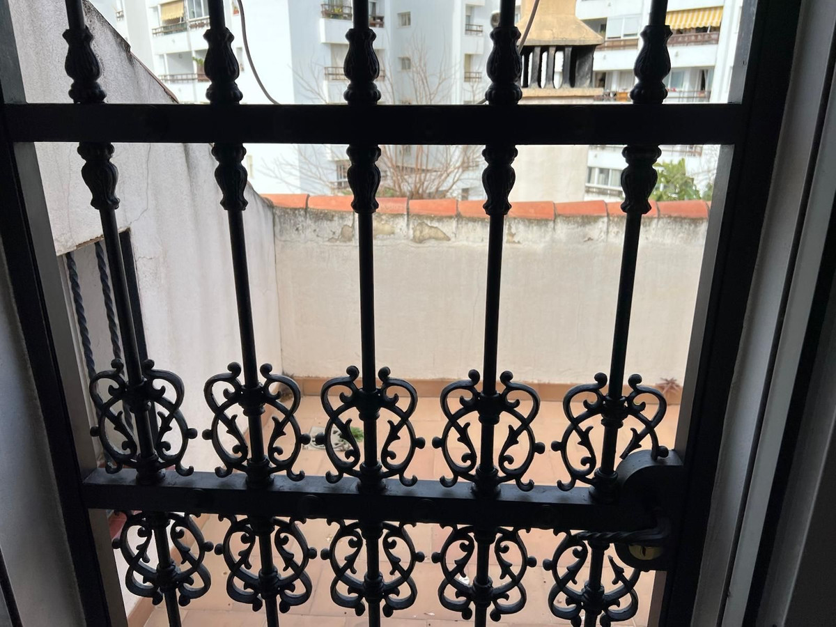 3c28fb51c90c3266507191dda9915274 - 15