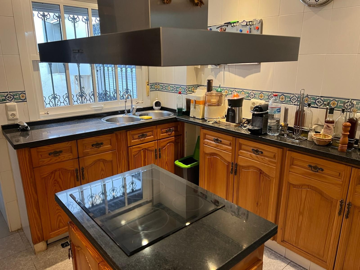 3c28fb51c90c3266507191dda9915274 - 7