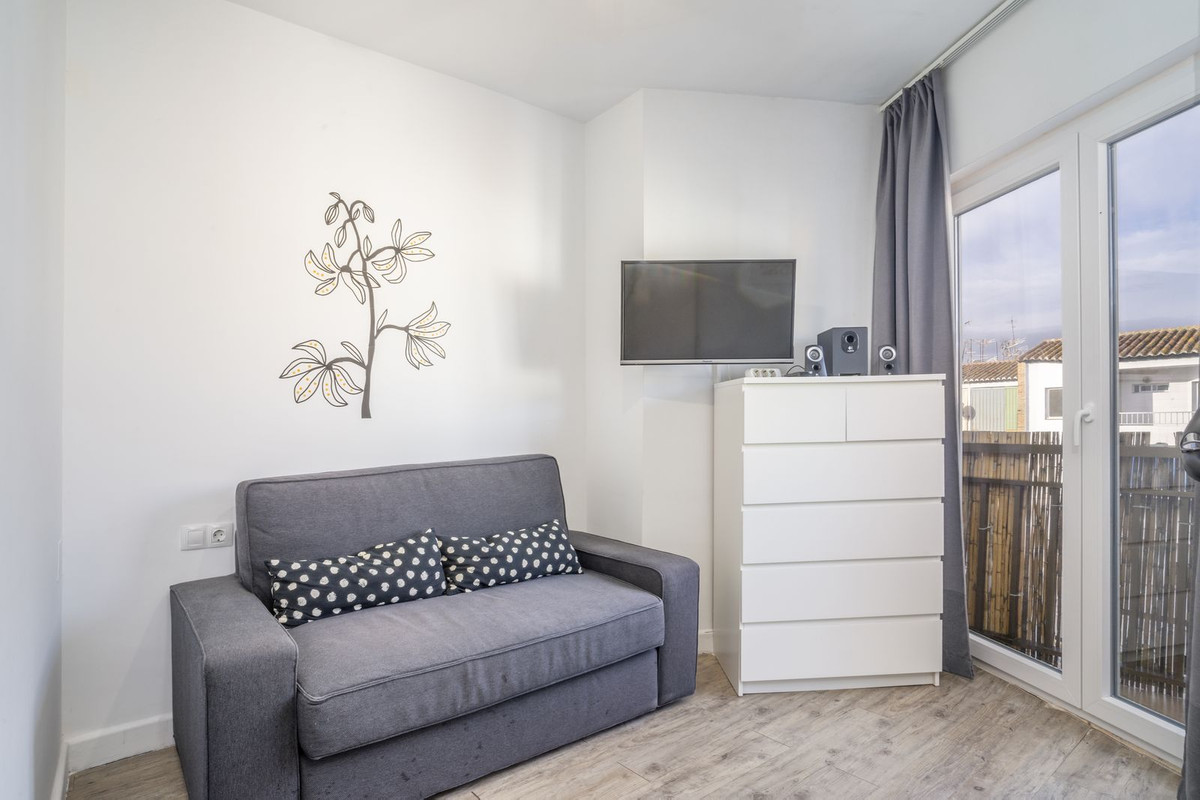 3d4862f26f3d3c8729c24590c70a60bf - 15