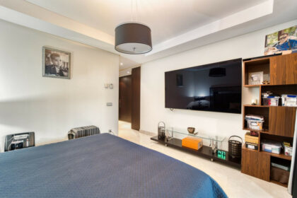 467169d317b86c083ce81f2dfdd8fc27 - 12