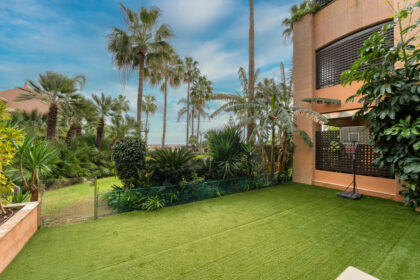 467169d317b86c083ce81f2dfdd8fc27 - 18