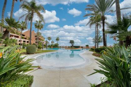 467169d317b86c083ce81f2dfdd8fc27 - 23