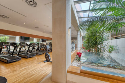 467169d317b86c083ce81f2dfdd8fc27 - 24