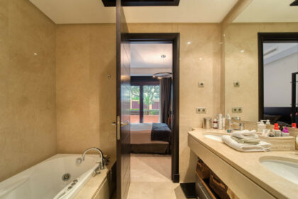 467169d317b86c083ce81f2dfdd8fc27 - 5