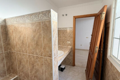 48caae6c51532795fc4023d70b28db9f - 4