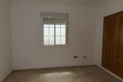 48caae6c51532795fc4023d70b28db9f - 51