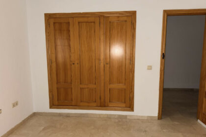 48caae6c51532795fc4023d70b28db9f - 52