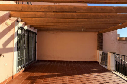 48caae6c51532795fc4023d70b28db9f - 66