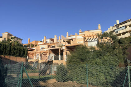 48caae6c51532795fc4023d70b28db9f - 76