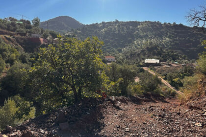 4fb72cd88f5b38453aee28a83edddab2 - 4