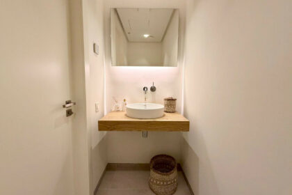 5730b6f114eb64c61662433fff576dbd - 19