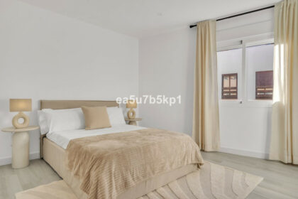 592c4d84db36dc2fe36fac5f9cf5ea3f - 5