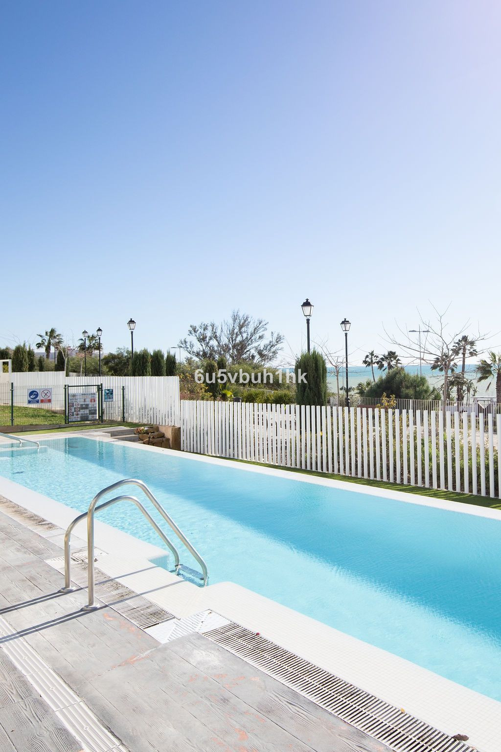 5a7937f2226dad7dd3f4057b74c0f00a - 24