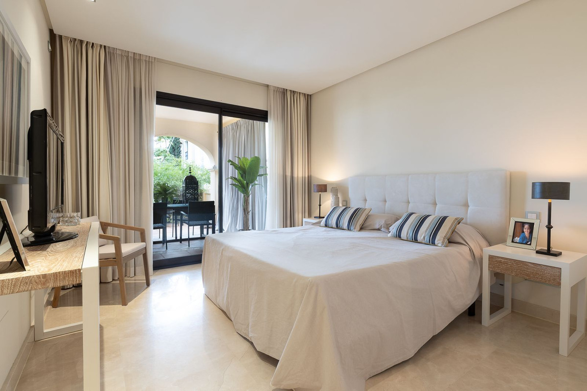 5babb0f1c867b78a737ab9408f725006 - 20