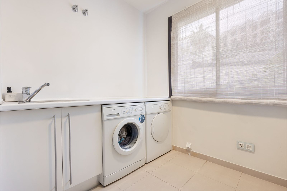 5babb0f1c867b78a737ab9408f725006 - 25