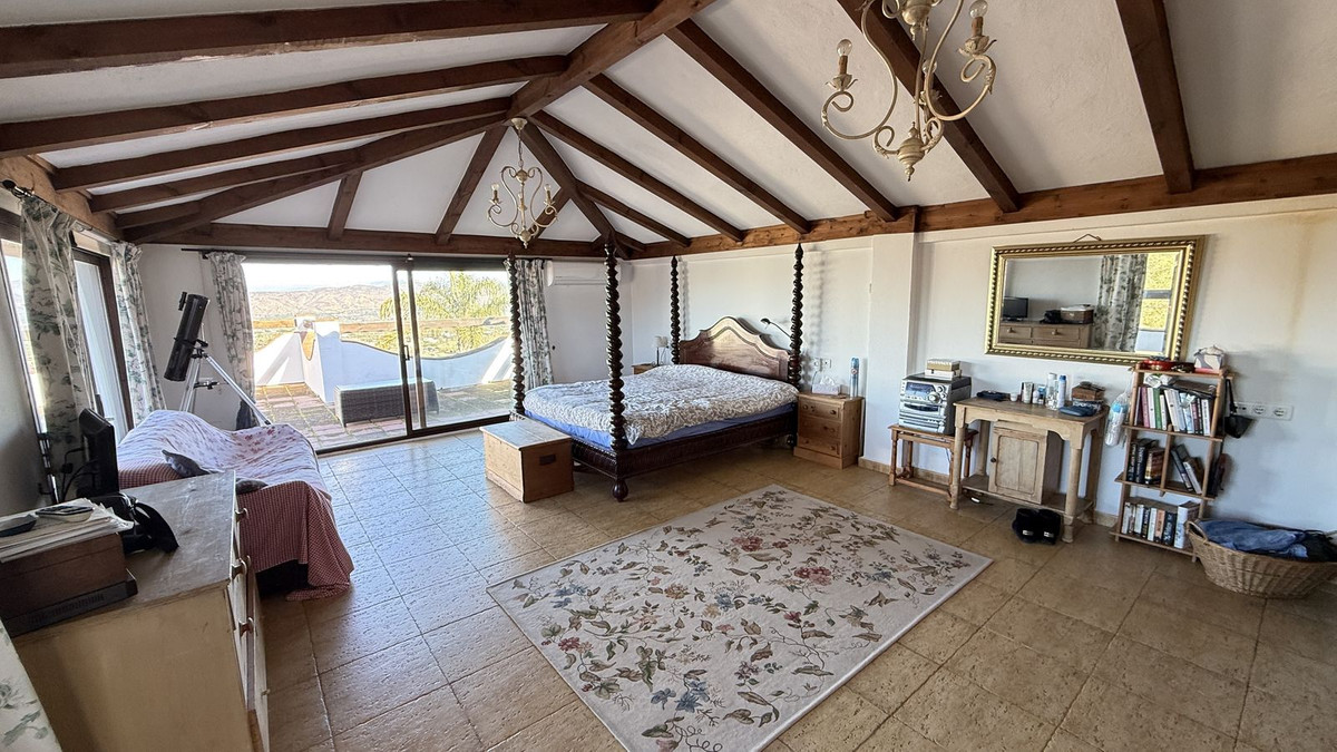 607480d56b539d059ce46ae58da072b9 - 15