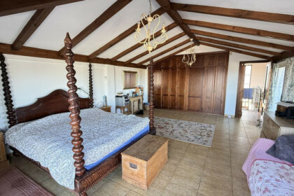 607480d56b539d059ce46ae58da072b9 - 16