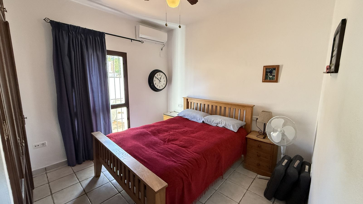 607480d56b539d059ce46ae58da072b9 - 21