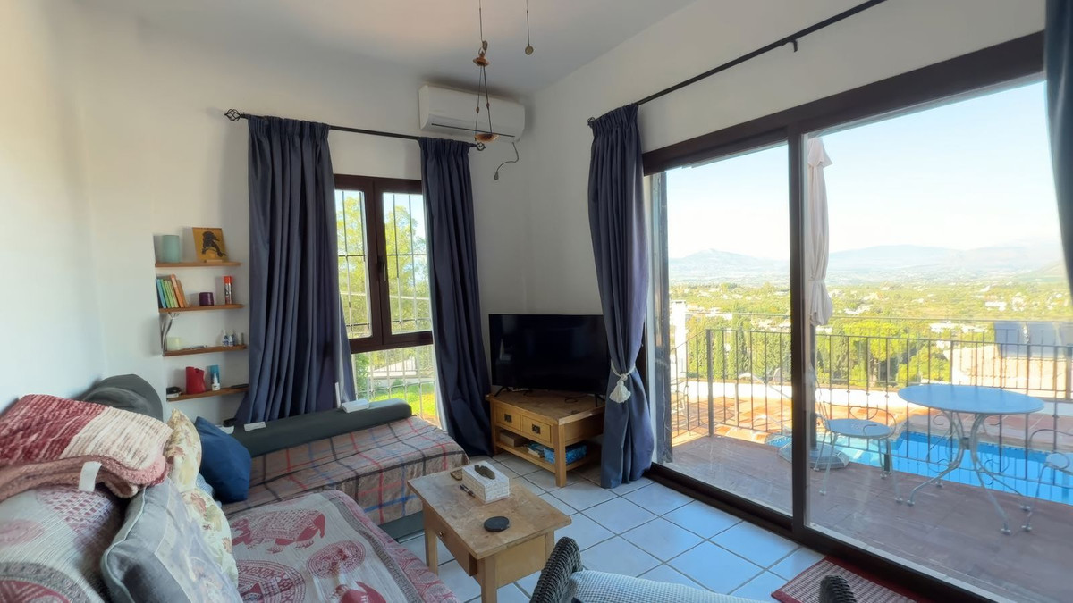 607480d56b539d059ce46ae58da072b9 - 22