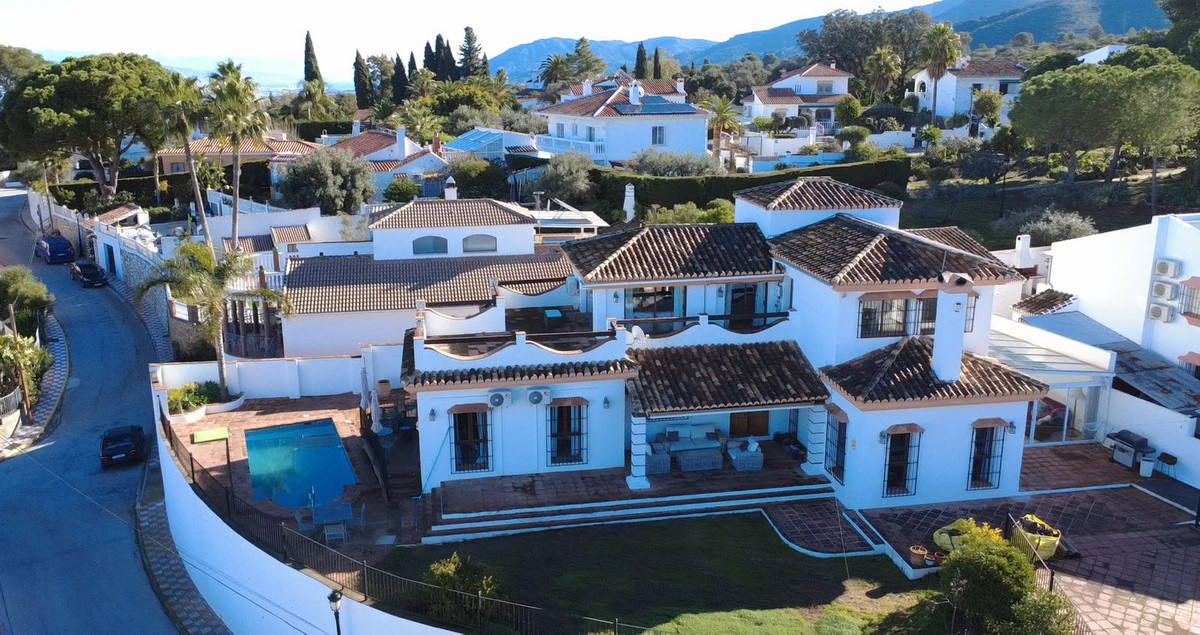 607480d56b539d059ce46ae58da072b9 - 31