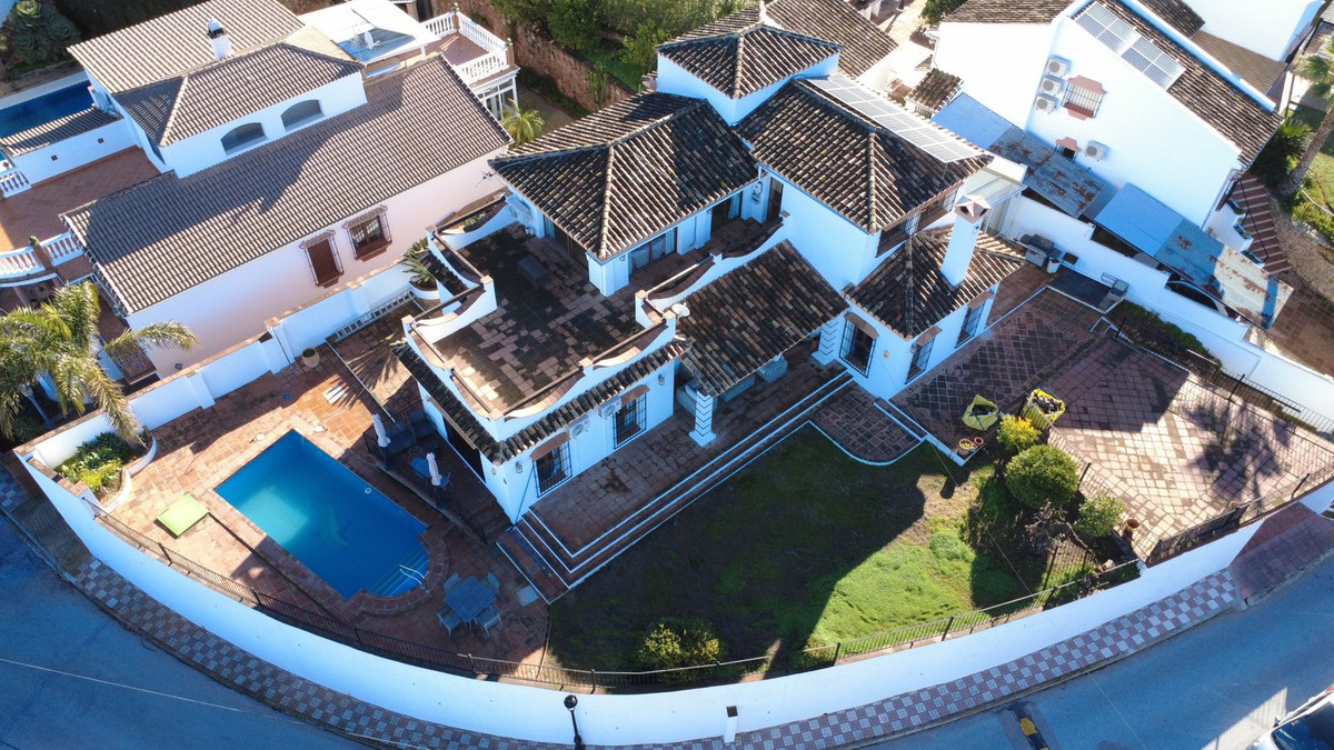 607480d56b539d059ce46ae58da072b9 - 4