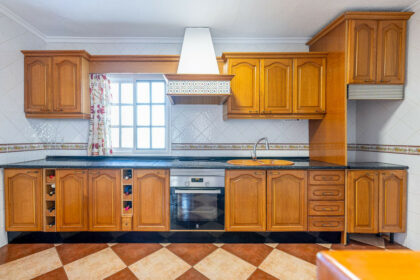 61fabc7a7117567e301de7b2af6be9b4 - 10