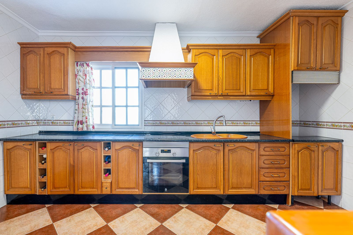 61fabc7a7117567e301de7b2af6be9b4 - 10