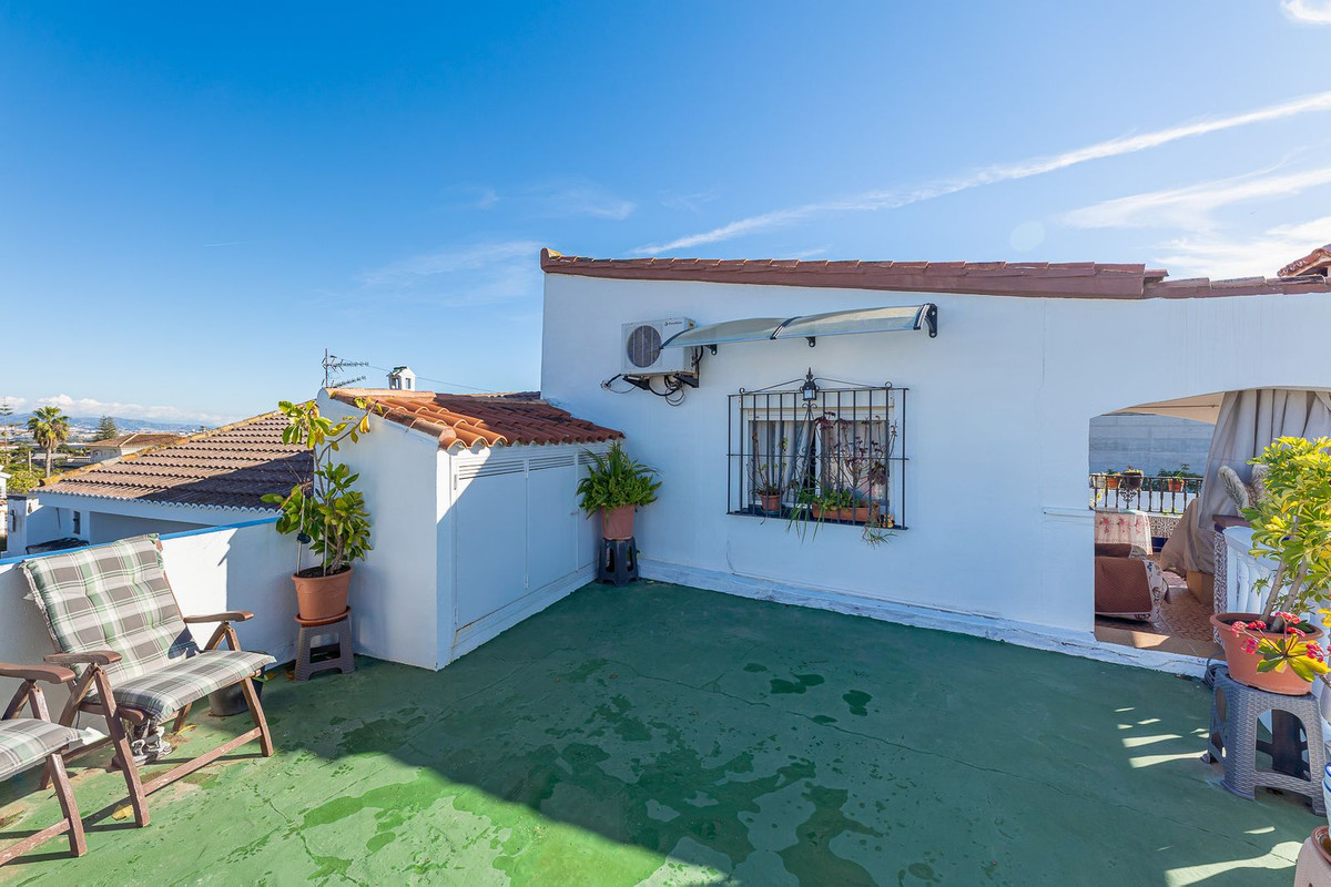 61fabc7a7117567e301de7b2af6be9b4 - 18