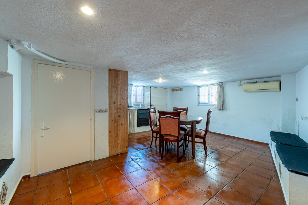 61fabc7a7117567e301de7b2af6be9b4 - 24