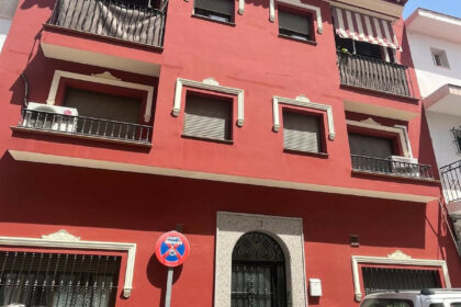 62eee0f00069307fbf369d8aa9c5718e - 13