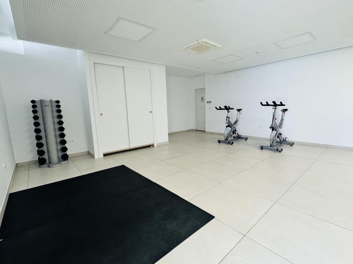 674604fcc38320b846bd8d29fb500dca - 18