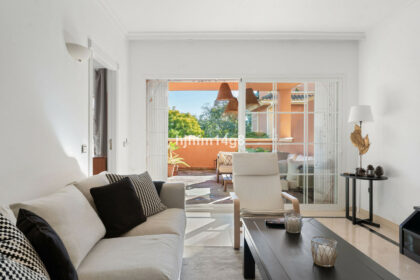 6a033ee59cca1cda638bf17c0633bfb1 - 19