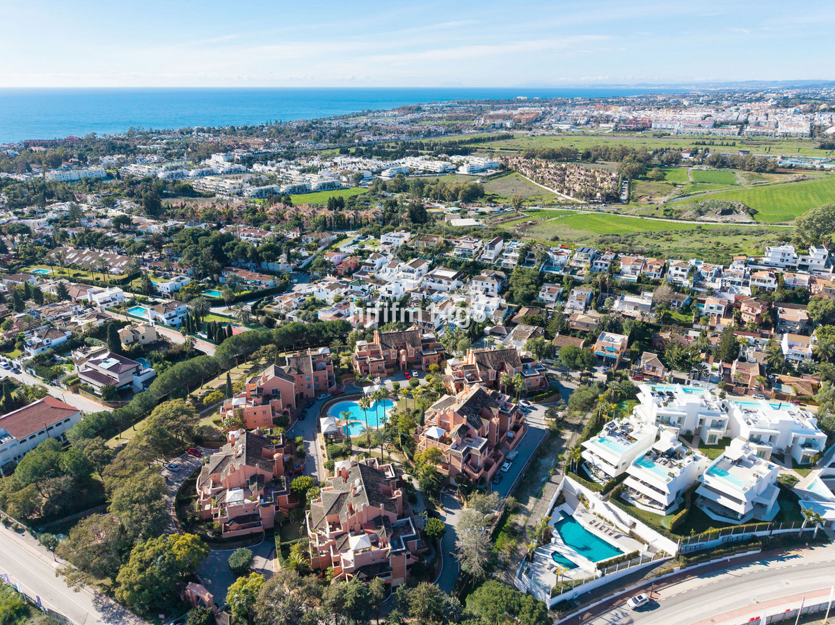 6a033ee59cca1cda638bf17c0633bfb1 - 28