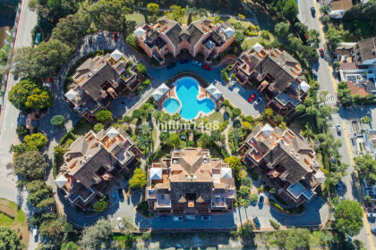 6a033ee59cca1cda638bf17c0633bfb1 - 29