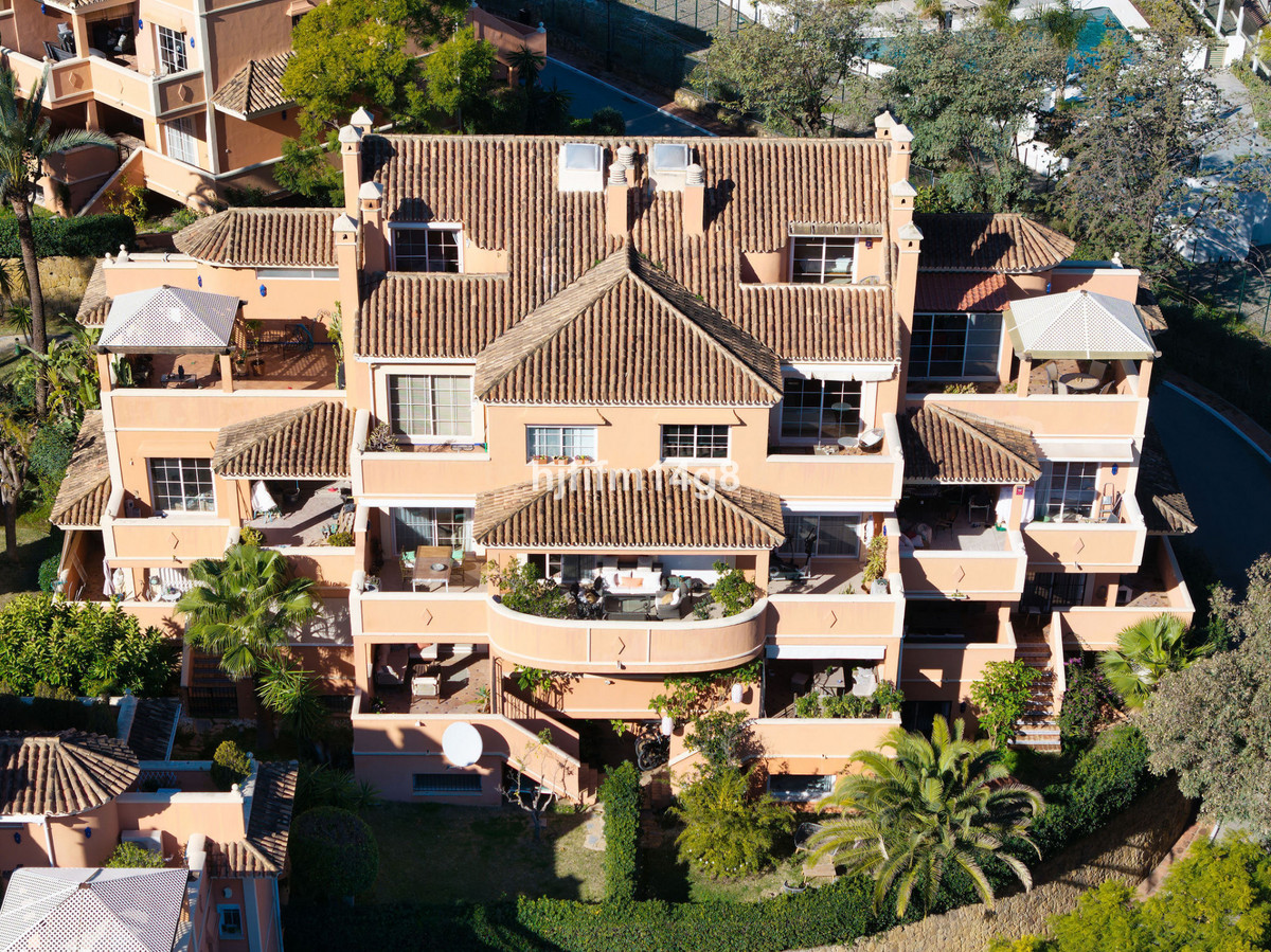 6a033ee59cca1cda638bf17c0633bfb1 - 30