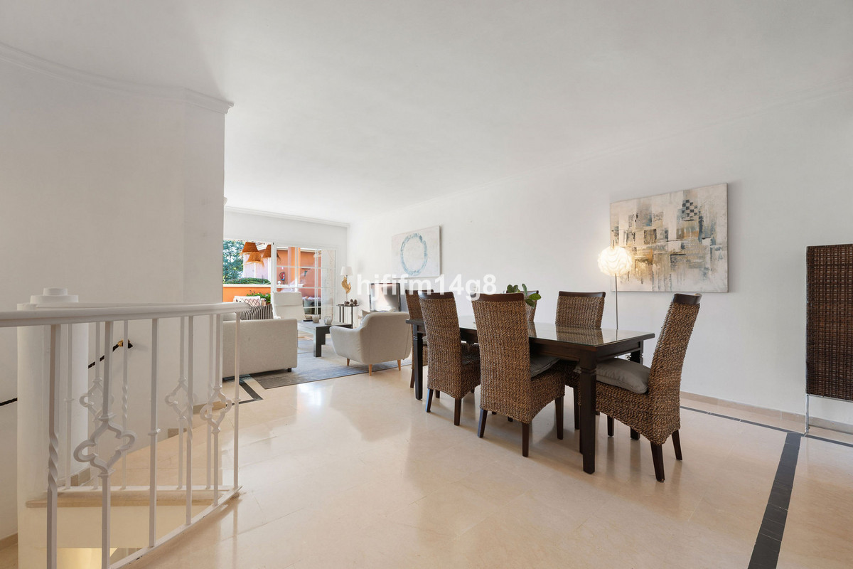 6a033ee59cca1cda638bf17c0633bfb1 - 6