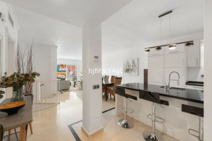 6a033ee59cca1cda638bf17c0633bfb1 - 7