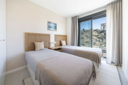 6a5af83ec05ad45376fe4b9db04f000c - 6