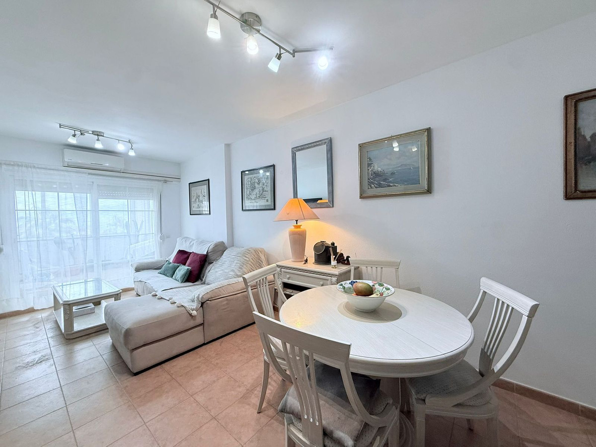 6c8d6614ce62fbb2ce8ad846b2bb80b4 - 10