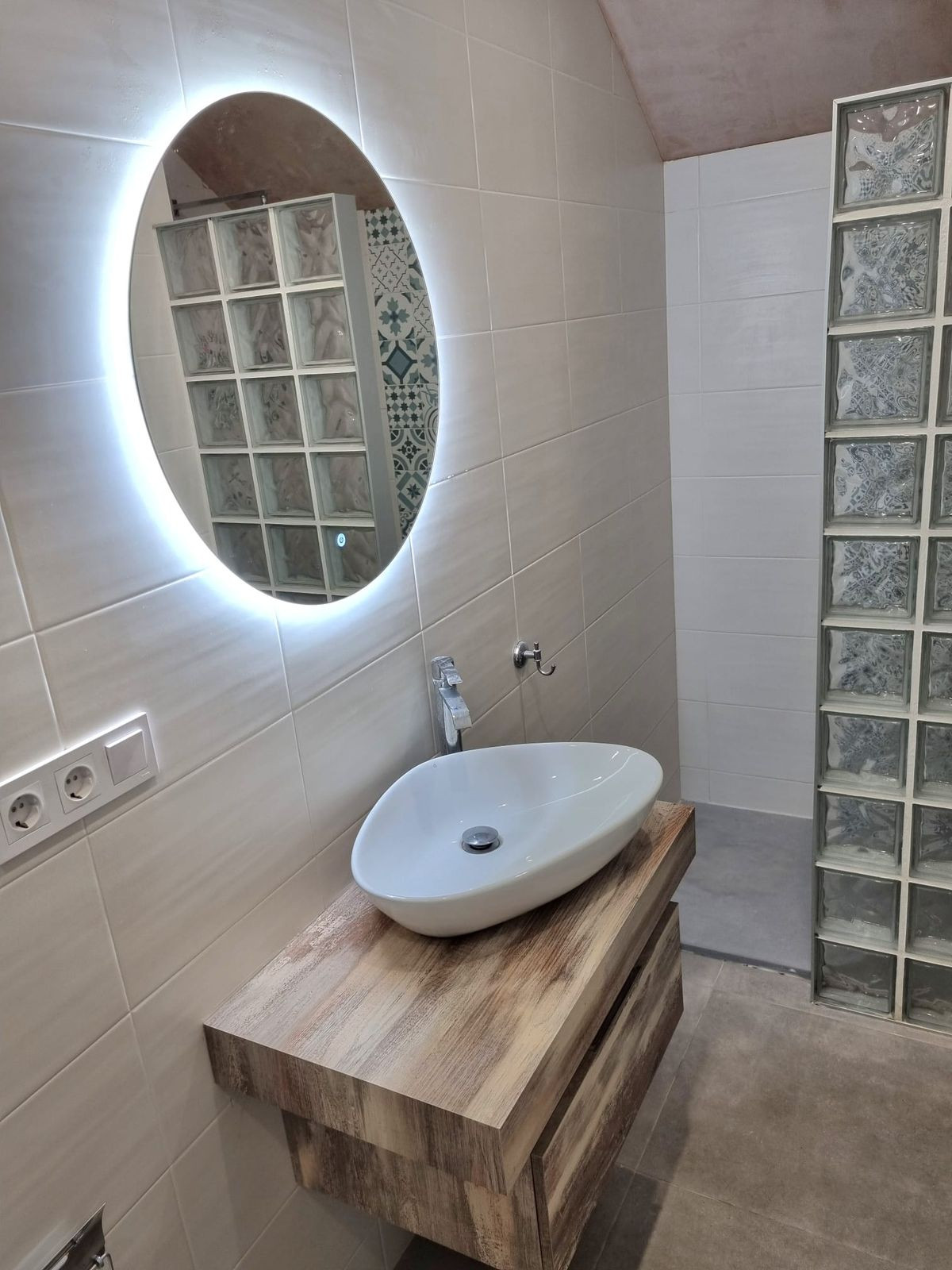 6cb168719374a96fedc4c15f0d82f137 - 27