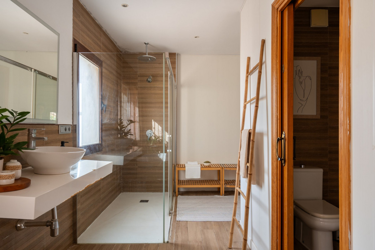 6cda6c89ac0b912dfb61284c3713ea04 - 15